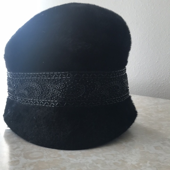 Vintage Jan Leslie Beaded Furry Hat main image 5